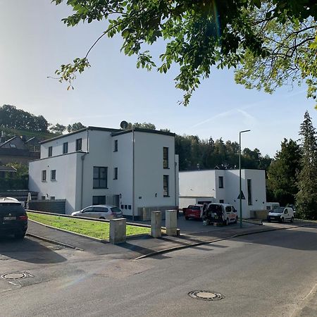 Grosse Moderne Ferienwohnung Auch Als Monteur Unterkunft Nutzbar, In Stolberg - Vicht Bagian luar foto