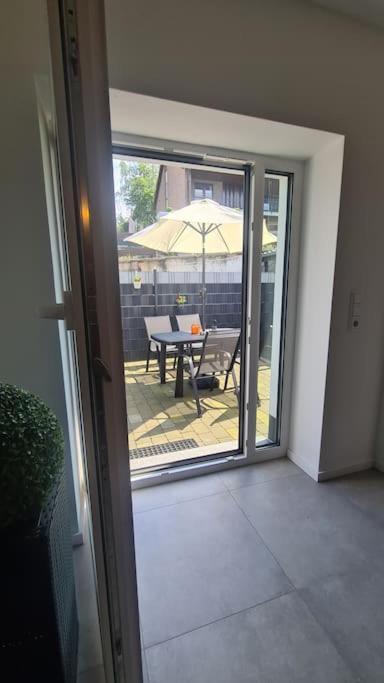 Grosse Moderne Ferienwohnung Auch Als Monteur Unterkunft Nutzbar, In Stolberg - Vicht Bagian luar foto