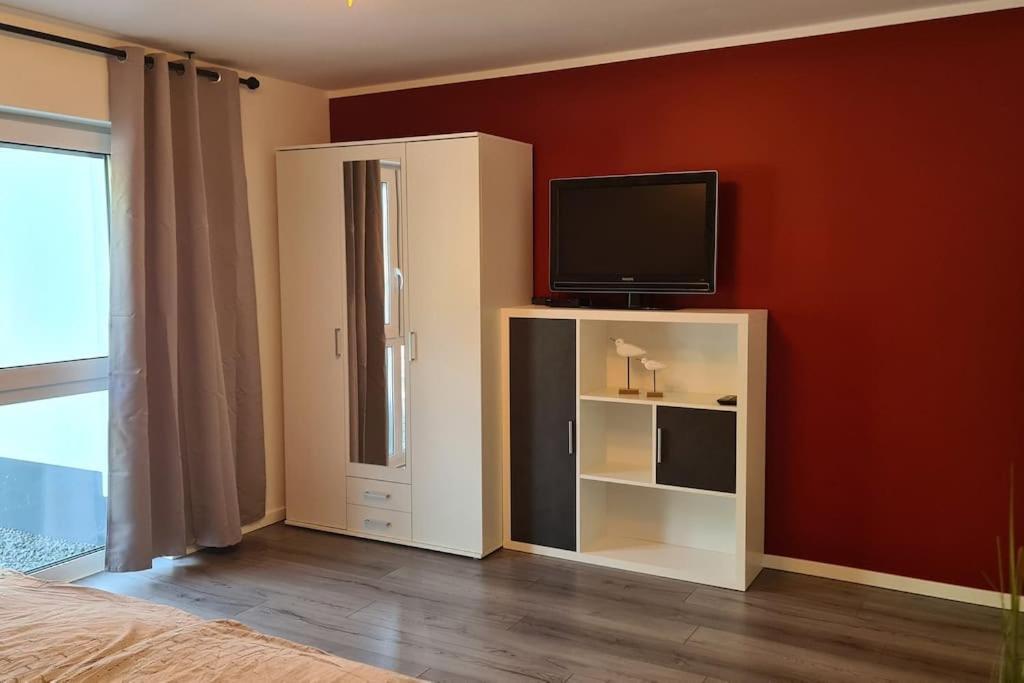 Grosse Moderne Ferienwohnung Auch Als Monteur Unterkunft Nutzbar, In Stolberg - Vicht Bagian luar foto