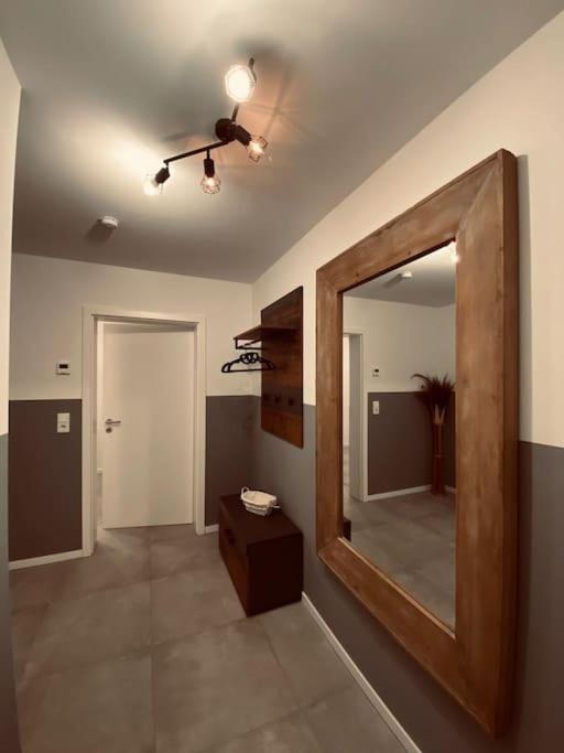 Grosse Moderne Ferienwohnung Auch Als Monteur Unterkunft Nutzbar, In Stolberg - Vicht Bagian luar foto