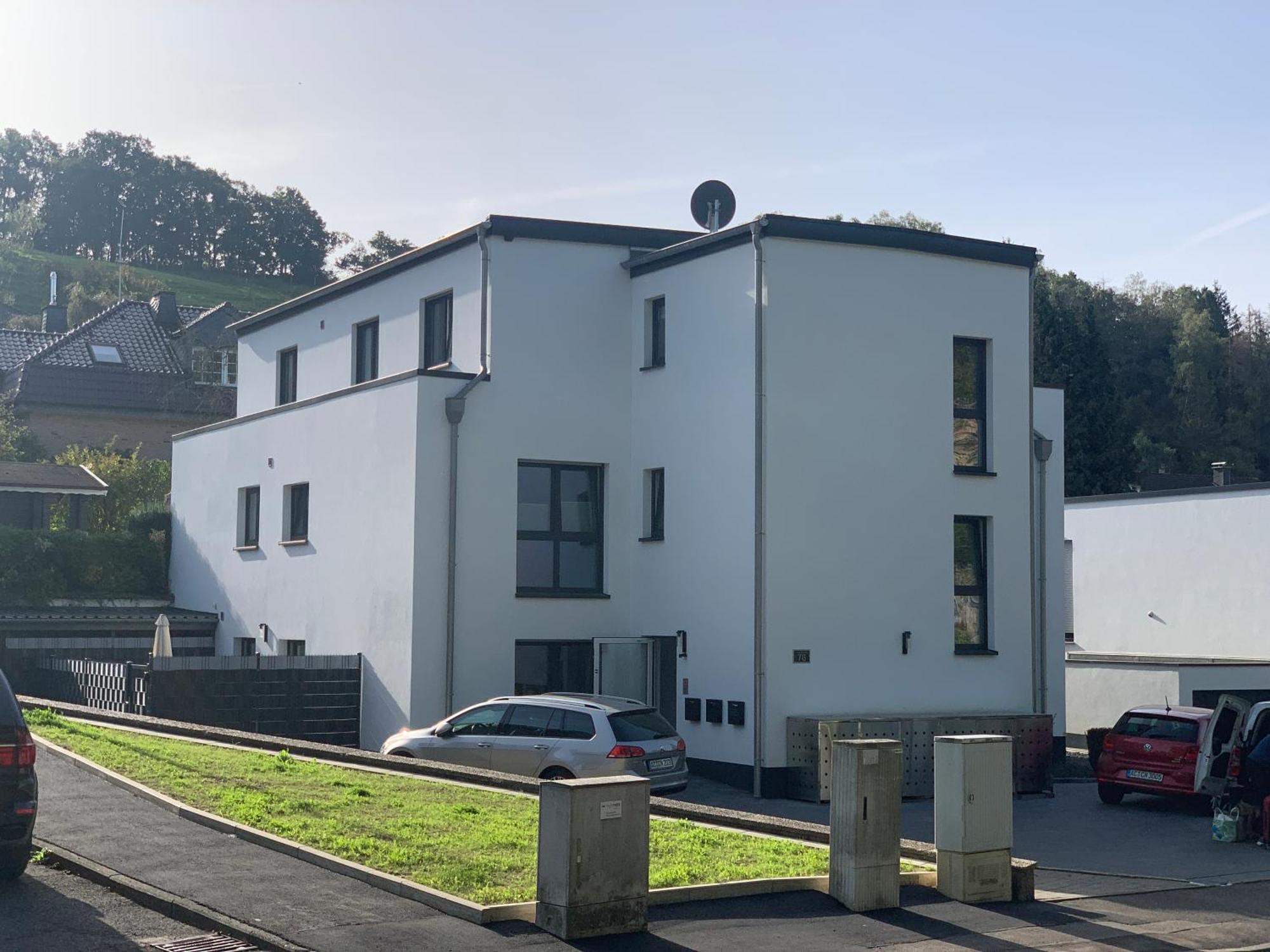Grosse Moderne Ferienwohnung Auch Als Monteur Unterkunft Nutzbar, In Stolberg - Vicht Bagian luar foto